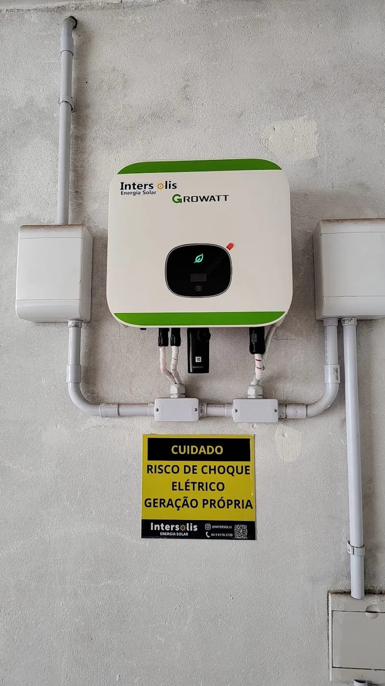 Inversor Intersolis Growatt instalado